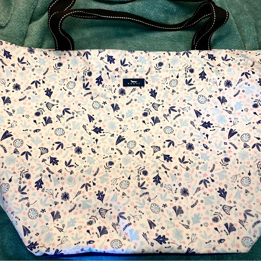 Scout Floral Weekender Travel Bag